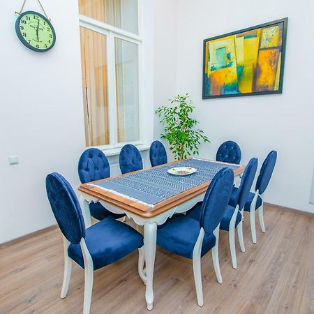 Solo Apartment In City Center 트빌리시 외부 사진