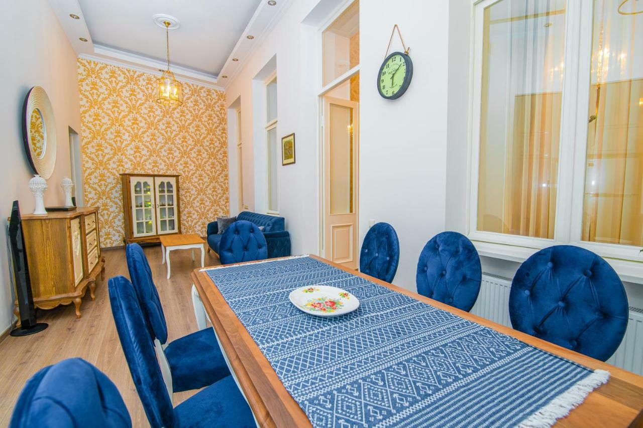 Solo Apartment In City Center 트빌리시 외부 사진